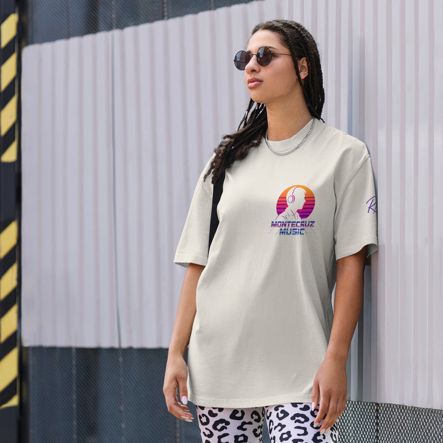 Oversized faded t-shirt-Montecruz Music Shop