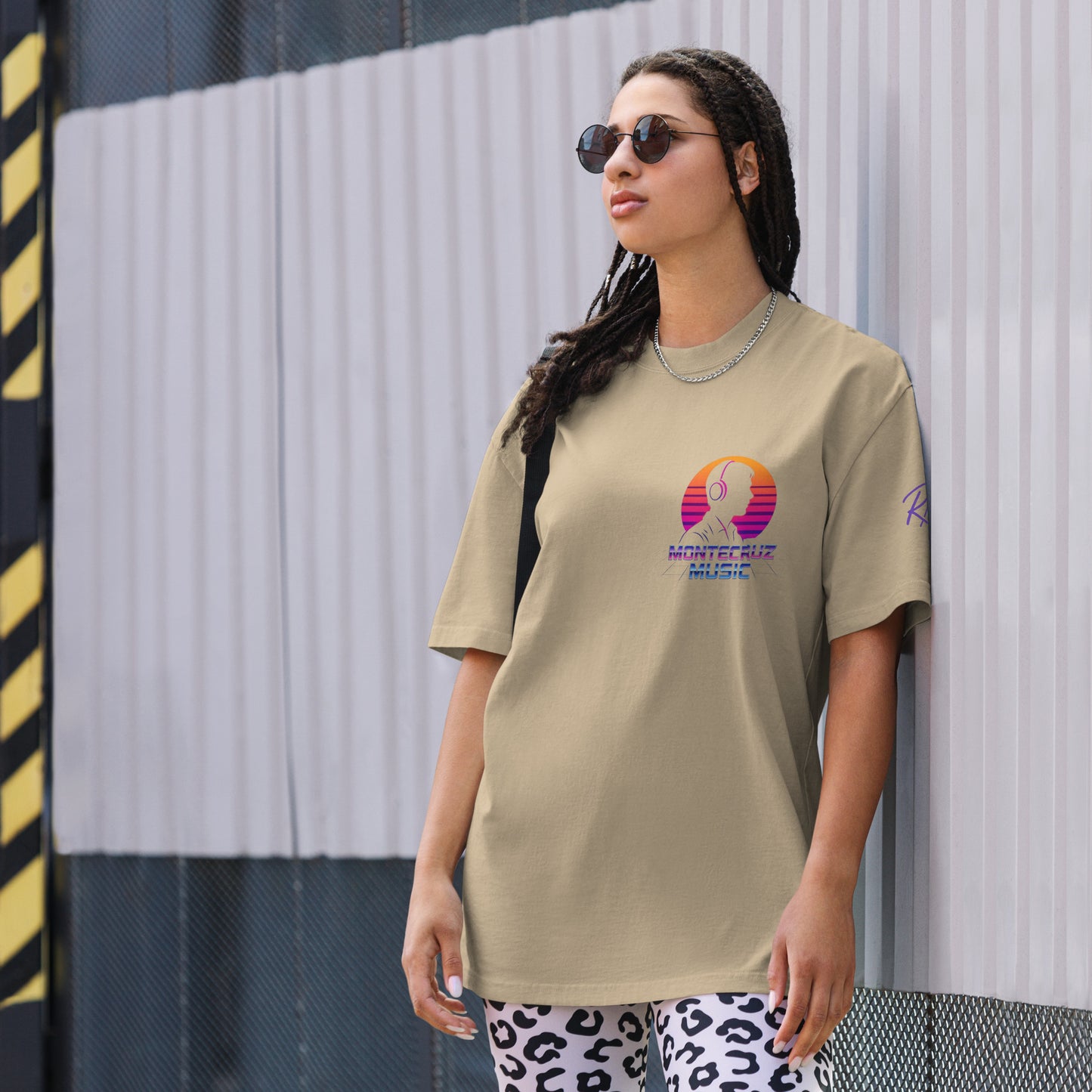 Oversized faded t-shirt-Montecruz Music Shop