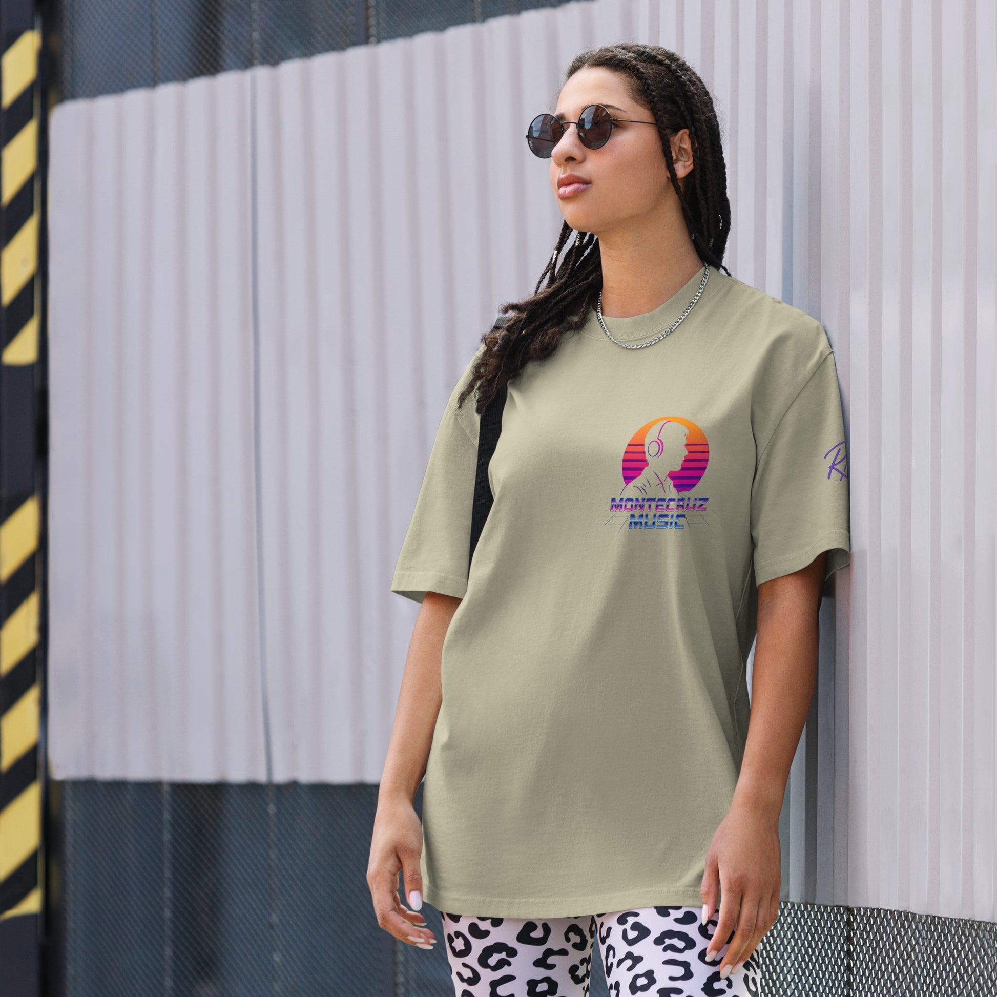 Oversized faded t-shirt-Montecruz Music Shop
